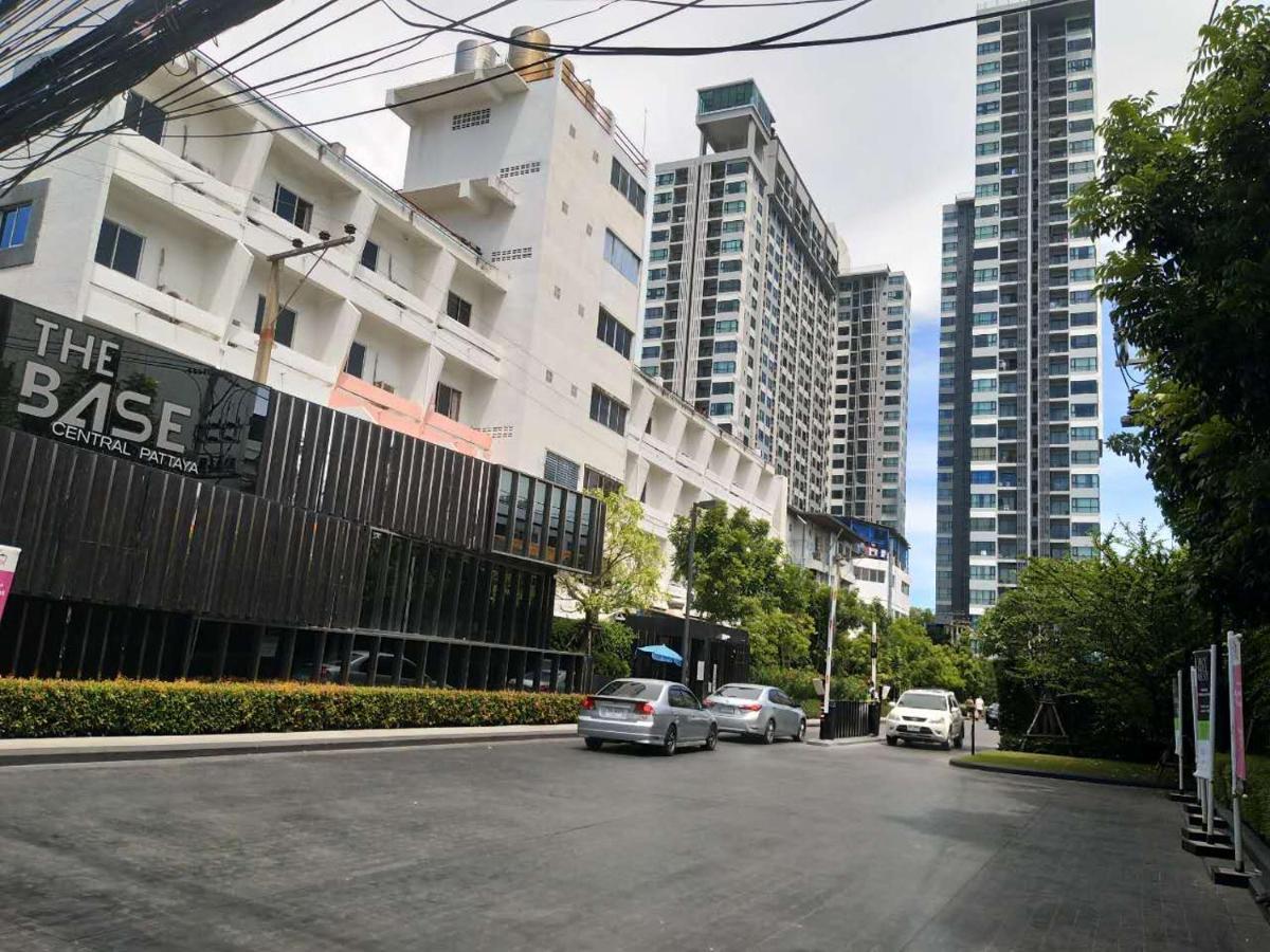 Aparthotel The Base Pattaya Zewnętrze zdjęcie